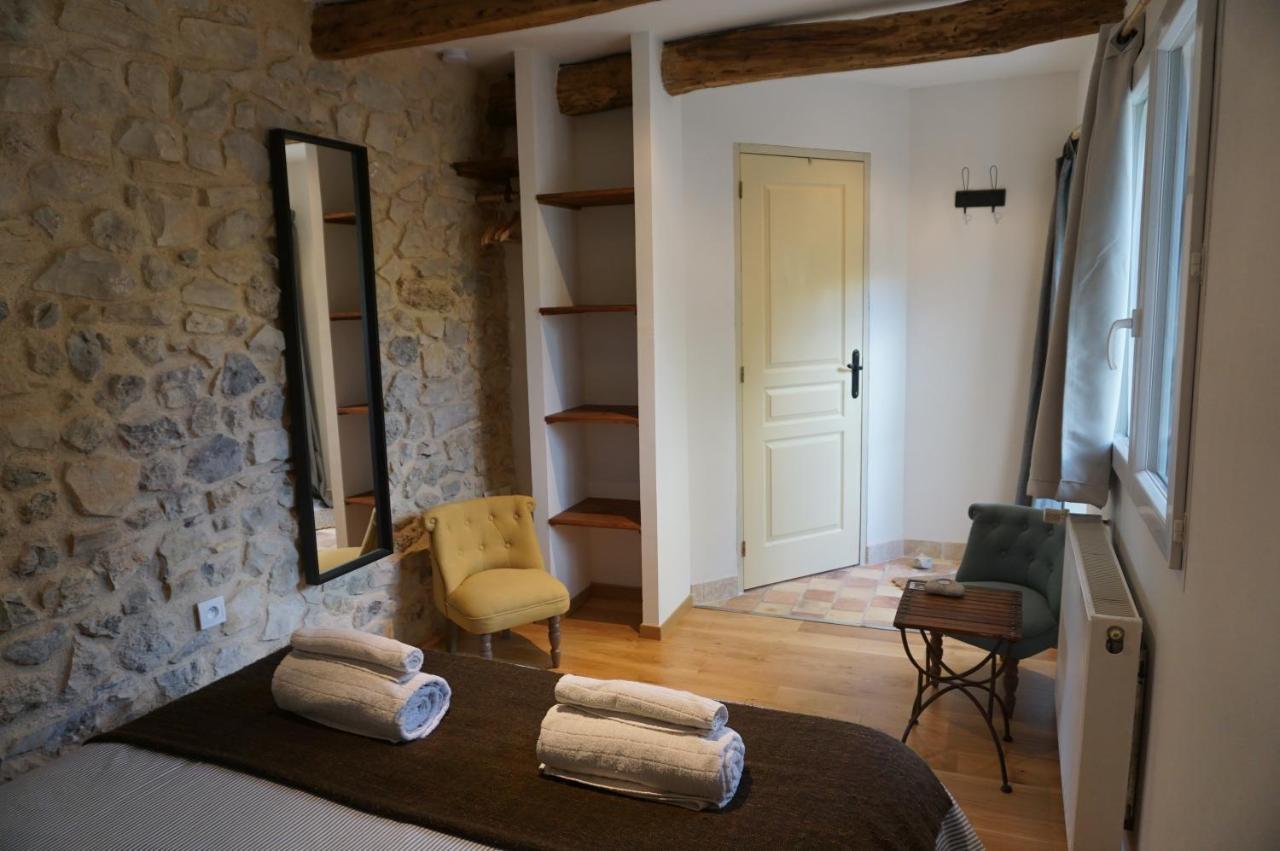 Malia - Chambres D'Hotes & Gite Barret-de-Lioure Exteriör bild